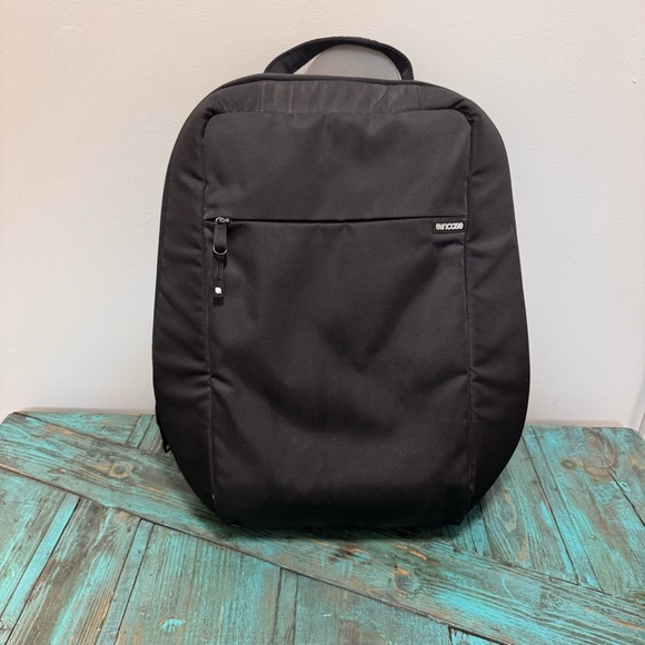 Incase Icon Laptop EDC Sling Bag Travel - Picture 2 of 13